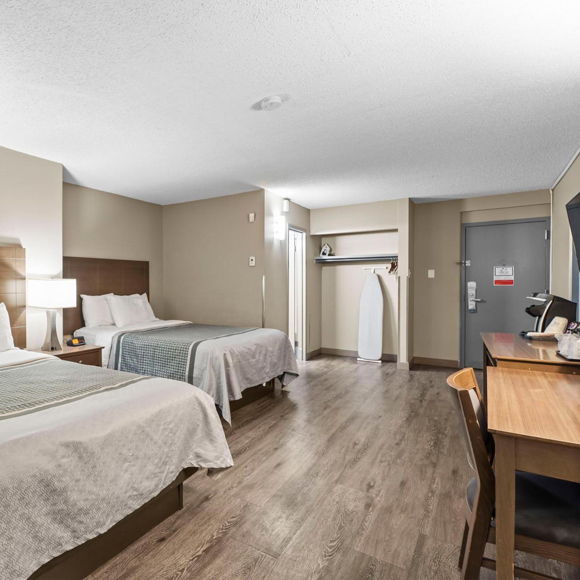 Travelodge Hotel By Wyndham Saskatoon Exterior foto